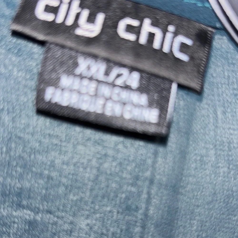 City Chic wrap tunic blue green bell sleeve XXL 24 - Picture 6 of 11